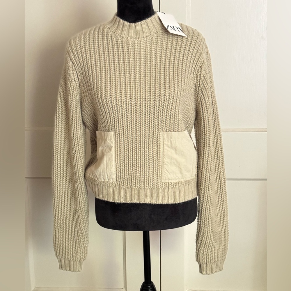 Zara Chunky Knit Sweater Long Sleeves Crew Neck Patch Pockets Size M NWT